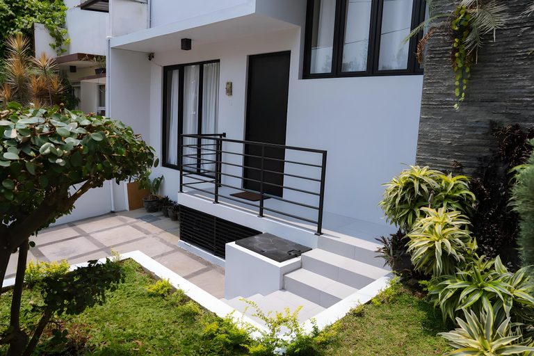Public Area 3, Brownies House - Cool & Cozy | Setiabudi Bandung, Bandung