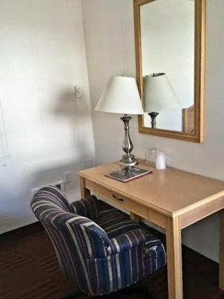Others 5, Fairmount Motel, Clallam