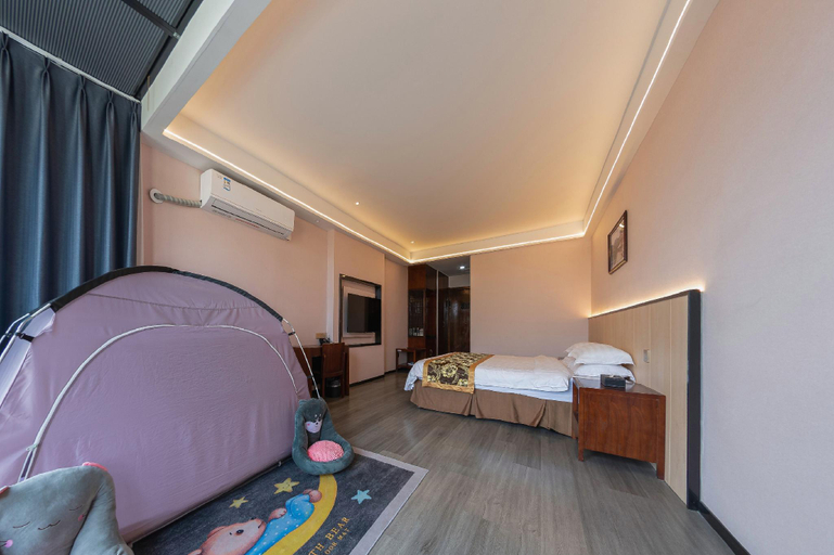 Bedroom 2, Xiandao Lake Lijing Hotel, Huangshi