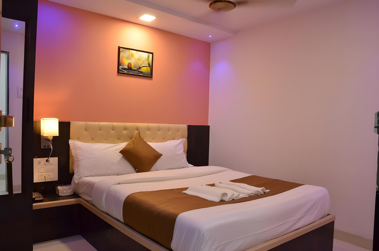 Bedroom 2, Airways inn residency, Mumbai Suburban