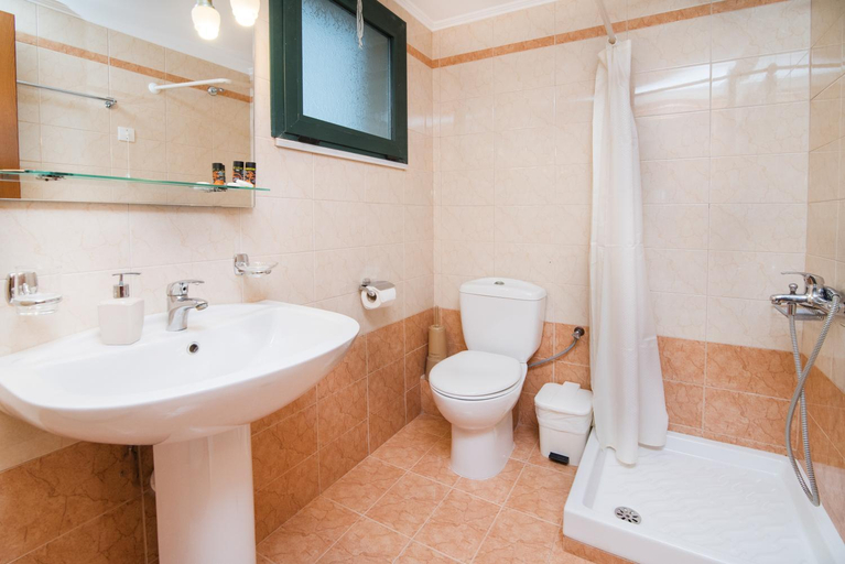 Bathroom, Roubini Apartments, Crete