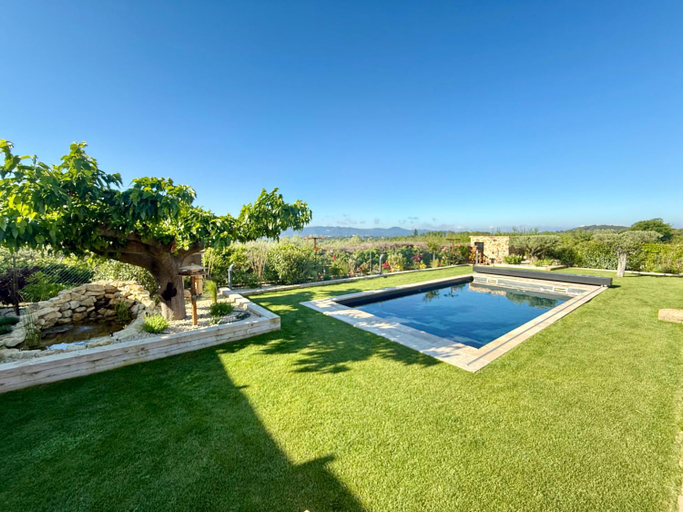 Others 3, Une nuit en Luberon et SPA, Vaucluse
