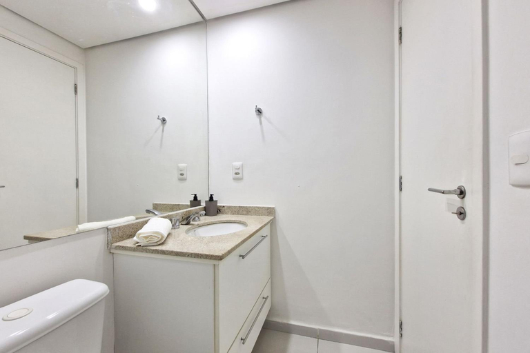 Bathroom, Affinity for Life, São Paulo