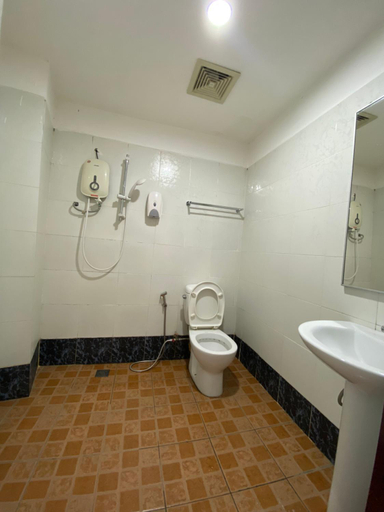 Bathroom 4, Hotel Malaysia , Sibu