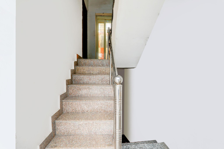 Others 5, Hotel O Sr Grand, Gorakhpur