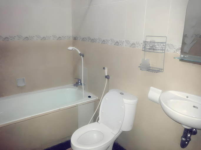 Bathroom, Grand Star Hotel, Parepare