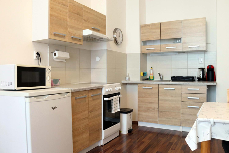 Others 4, Jezerka Apartments, Praha 4