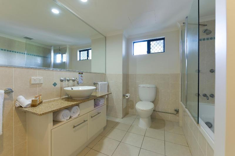 Bathroom 4, Meridian Port Douglas, Douglas