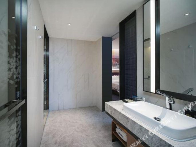 Bathroom 4, Crystal Orange Hotel Dali Erhai Park, Dali Bai