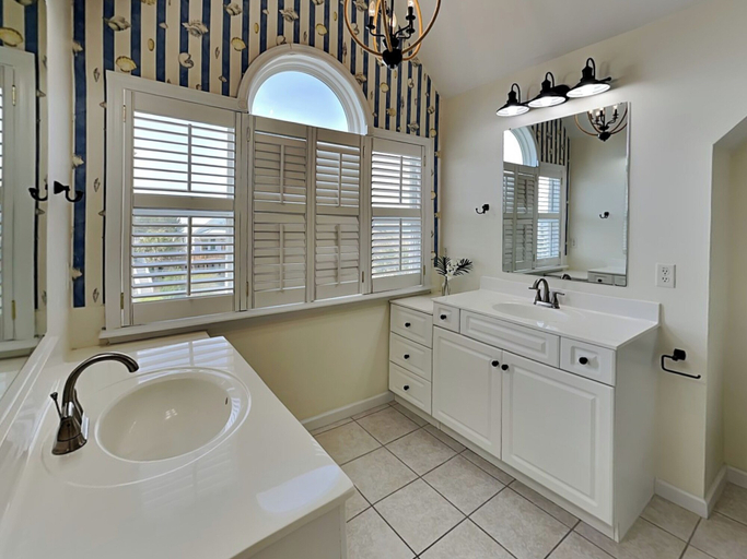 Bathroom 3, Ocean Splendor by Topsail Realty, Pender