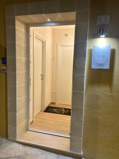 Others 2, Castrum Rooms, Brindisi
