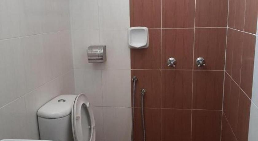 Bathroom 3, THE GARDEN HOTEL (BANTING) SDN. BHD., Kuala Langat