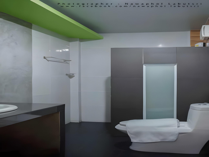 Bathroom 3, Check in Hotel and Resort, Muang Nong Khai