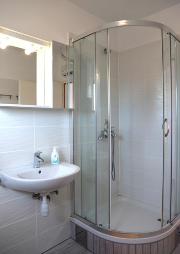 Bathroom 3, Apartments Laura, Krk