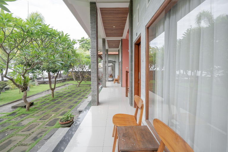 Public Area 3, Rommeo Inn Lovina Mitra RedDoorz, Buleleng