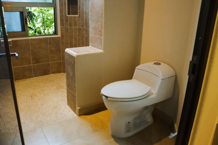 Bathroom 5, Hotel Casa Justina, Dist. Pochutla
