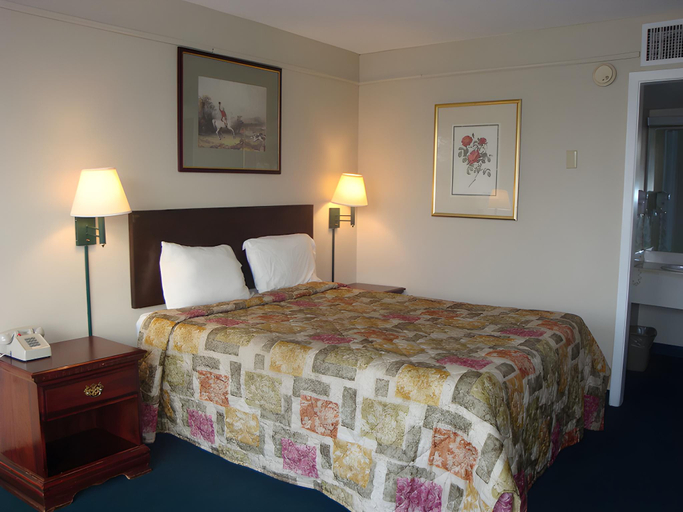Bedroom 3, Rodeway Inn Asheboro, Randolph