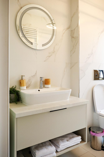Bathroom 2, Cubrio Apartments, Iasi