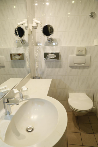 Bathroom 4, Hotel Pension Continental, Wien