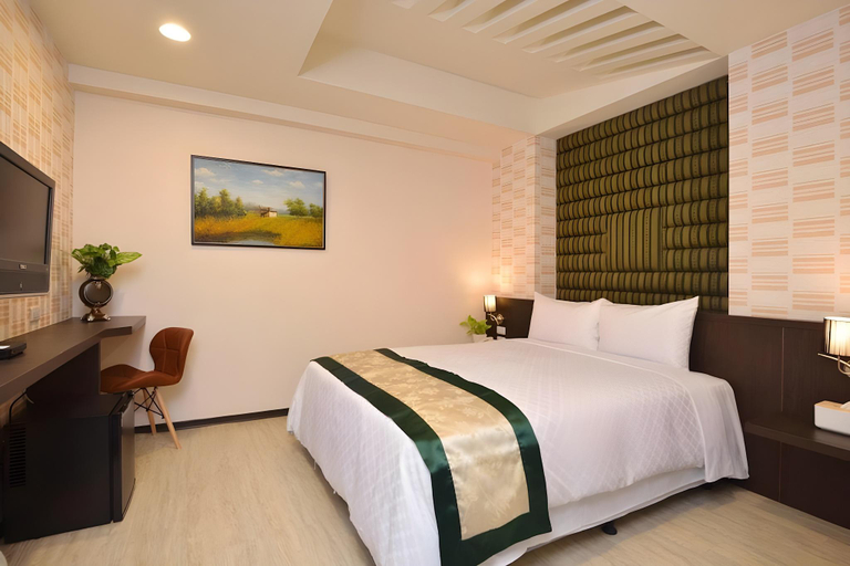 Bedroom 3, Ching She Hotel, Tainan