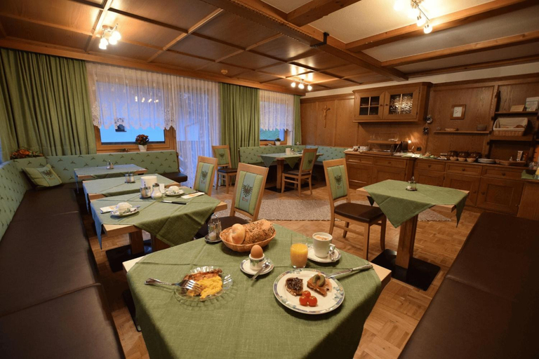 Food & Drinks 2, B&B Haus Rehwinkl, Imst