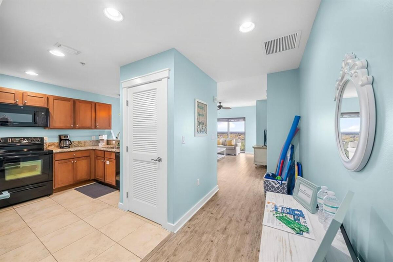 Others 4, Origin 1227 Beachy Dreams, Bay