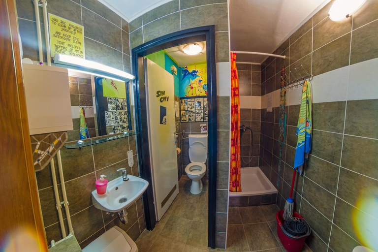 Bathroom 5, Hostel Mali Mrak, Zagreb