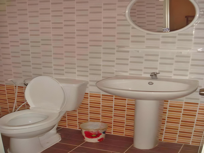 Bathroom 3, Thorfan Resort, Muang Khon Kaen