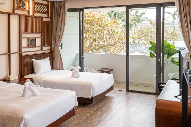 Bedroom 3, Ocean Villa Da Nang – 4BR 5 Beds, Pool & Kitchen, Da Nang
