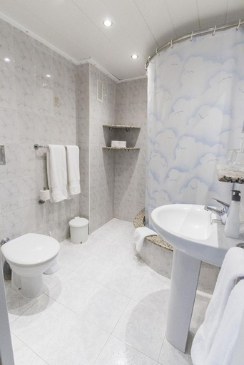 Bathroom 4, Maritim Playa, Las Palmas