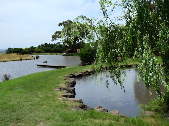 Others 5, Tuki Retreat, Hepburn - West
