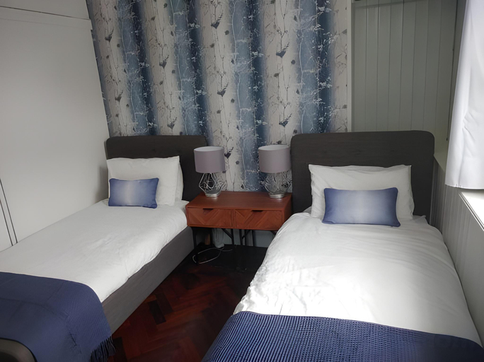 Bedroom 3, The Walrus Bar and Hostel, London