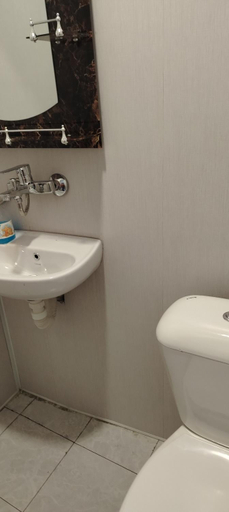 Bathroom 5, Family hotel twins, Mestia