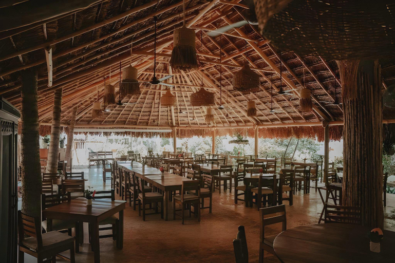 Food & Drinks 5, Petit Lafitte Beach Front Hotel & Bungalows, Cozumel