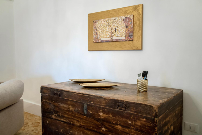 Others 5, Palazzo '800 : Marmetti, Lecce