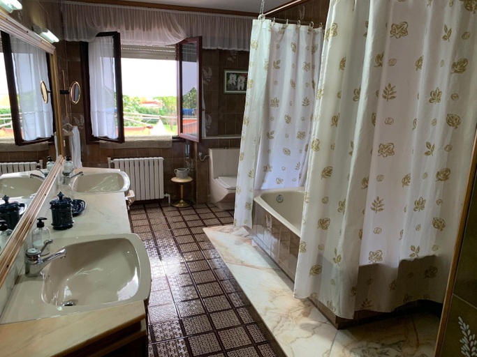 3, La Casa de la Carpinteria, Cantabria