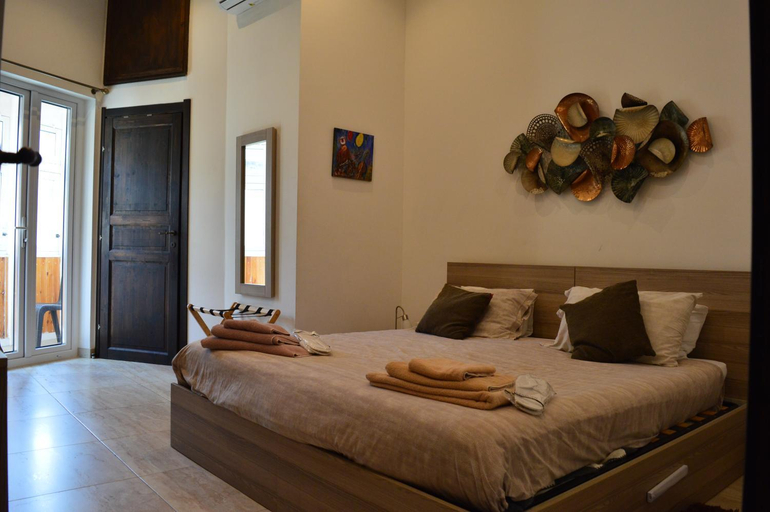 Bedroom 2, Fauzia B&B