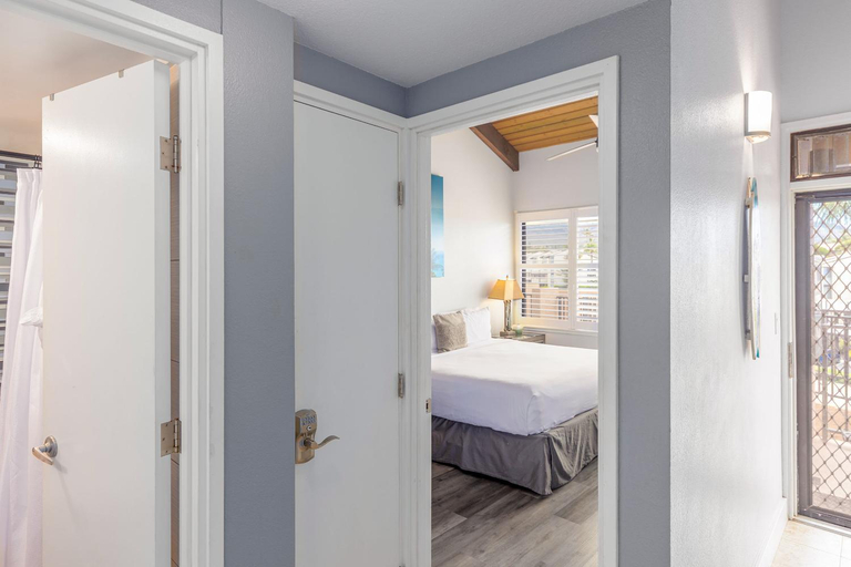Bedroom, Kamaole Sands 10-403, Split AC, Ocean Views, 2/2, Maui