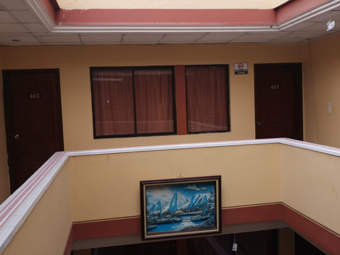 5, Hotel 4 Rios, Cuenca