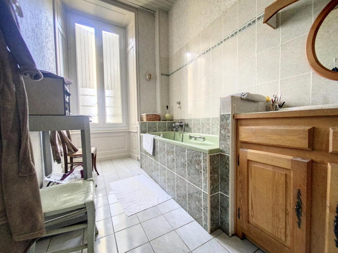 Bathroom 4, B&B Le Domaine Des Soyeux, Loire