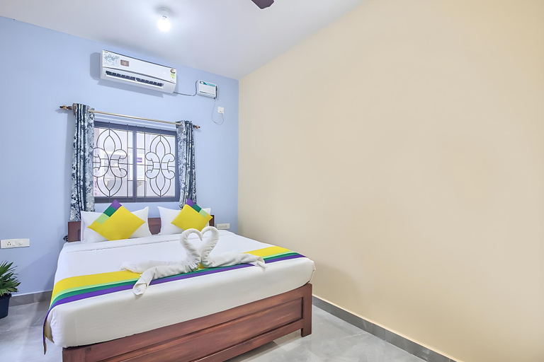 Bedroom 3, Crystal Bay Baga, North Goa