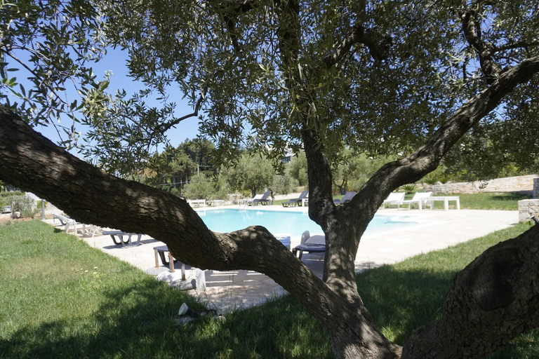 Others 5, Trullo Amico, Brindisi