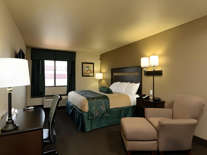 Bedroom 3, Oak Tree Inn Guernsey, Platte