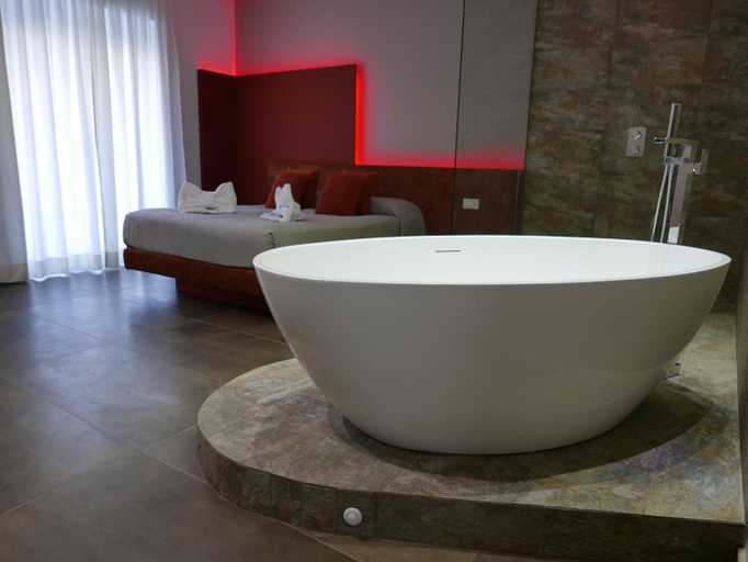 Bathroom 5, Re Lazzarone Suite, Napoli