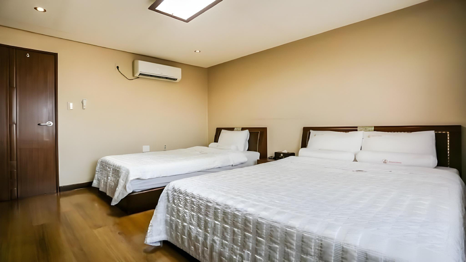 Bedroom 4, Seogwipo Milano Motel, Seogwipo