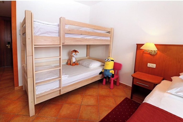 Bedroom 3, Hotel Zora, Primošten