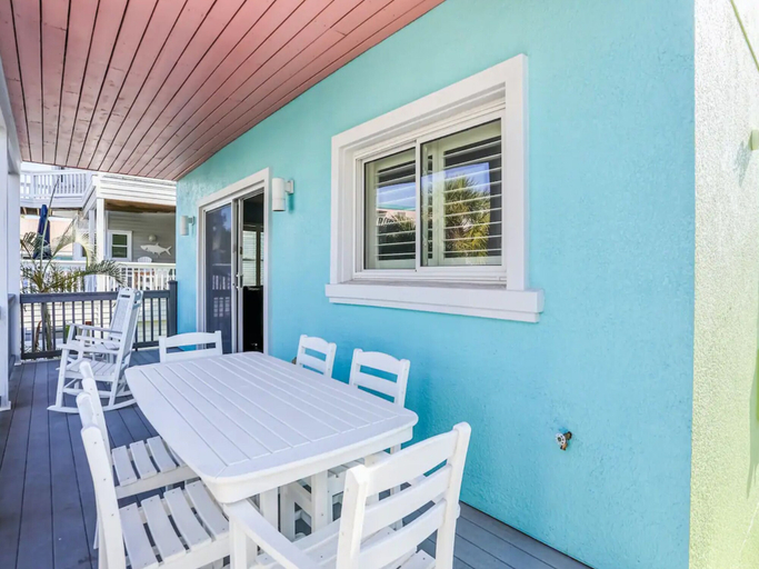 Others 3, Sunshine Lane by Distinctive Beach Rentals, Pinellas