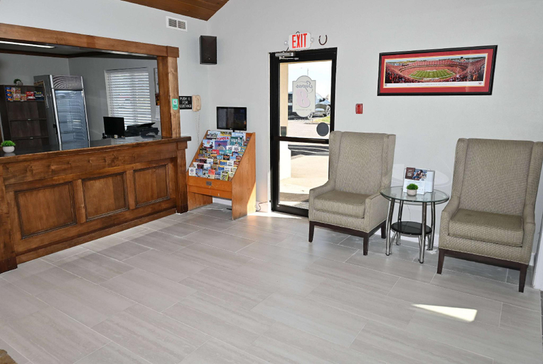 Public Area 2, Super 8 By Wyndham Higginsville, Lafayette