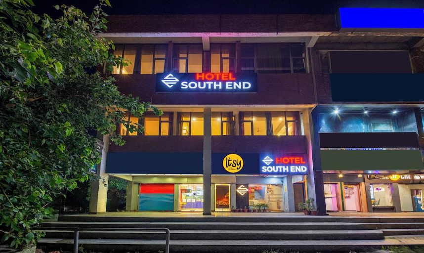 Exterior & Views 2, South End Hotel, Chandigarh