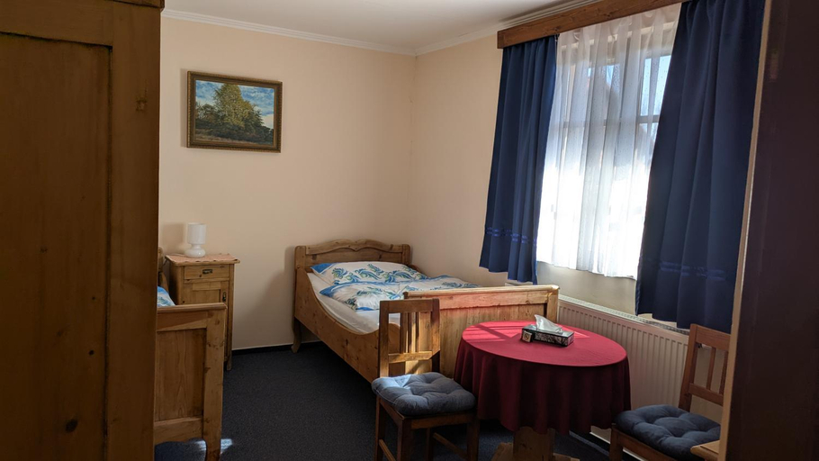 Bedroom 2, Penzion a Restaurace Nad Hradem, Rakovník